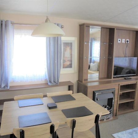 Kingfisher : Seabreeze:- 6 Berth, Enclosed Veranda, Close To Site Shop Ingoldmells Exterior photo